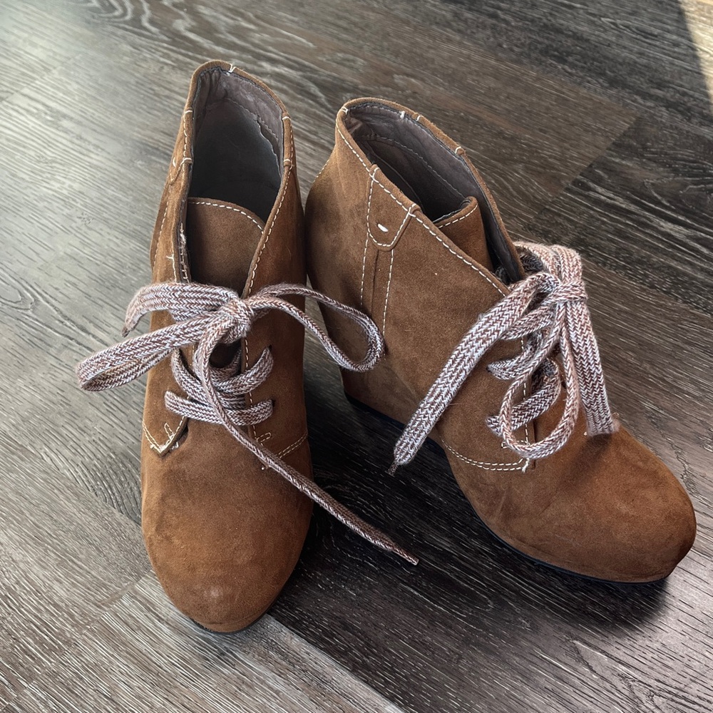 Cato Brown Lace-Up Suede Boots